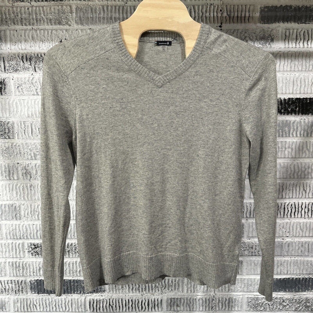 Smartwool Gray Vneck Pullover Sweater Men’s Size XL Super Soft and‎ Warm Winter